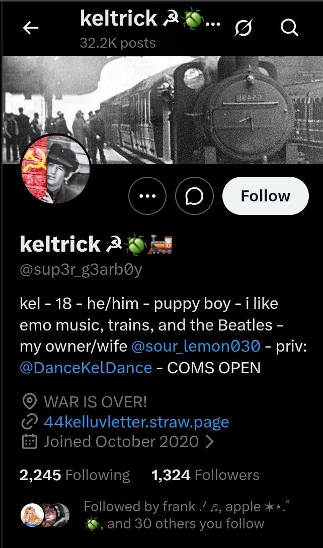 carmiette's tweet photo. if you follow this person block me pls and thank youuuuuu. im a ukrainian and seeing so many oomfs affiliate with this person is extremely disappointing https://t.co/vd2EhzI9NV