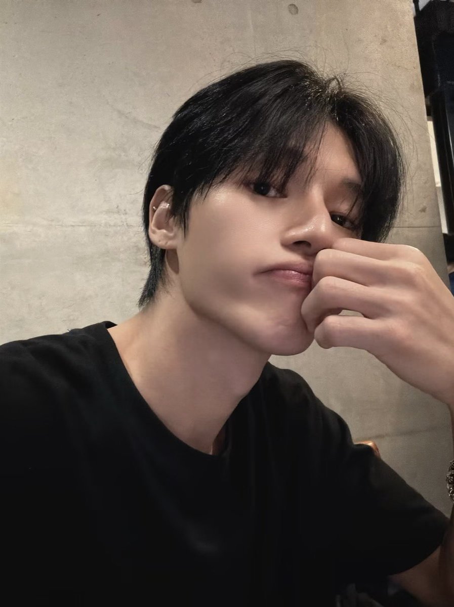 przldl's tweet photo. 웡나좋음 https://t.co/vBwV5M6XXm