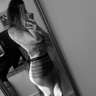 ViperMaxGirl's tweet photo. Boo 👻💀

This month belongs to me 😈

#NewProfilePic #October #fbb

@Wb270Wrestlers @queenmuscle3000 @AlphaFemFitness @LadyStrongStyle https://t.co/bJv98j5Tr1