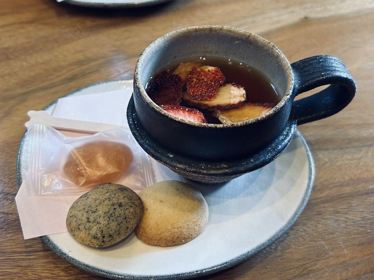 mikkegt's tweet photo. 井上製茶。天草のお茶を買いにきました。素敵なところだった。 https://t.co/xaFMaxS4qY