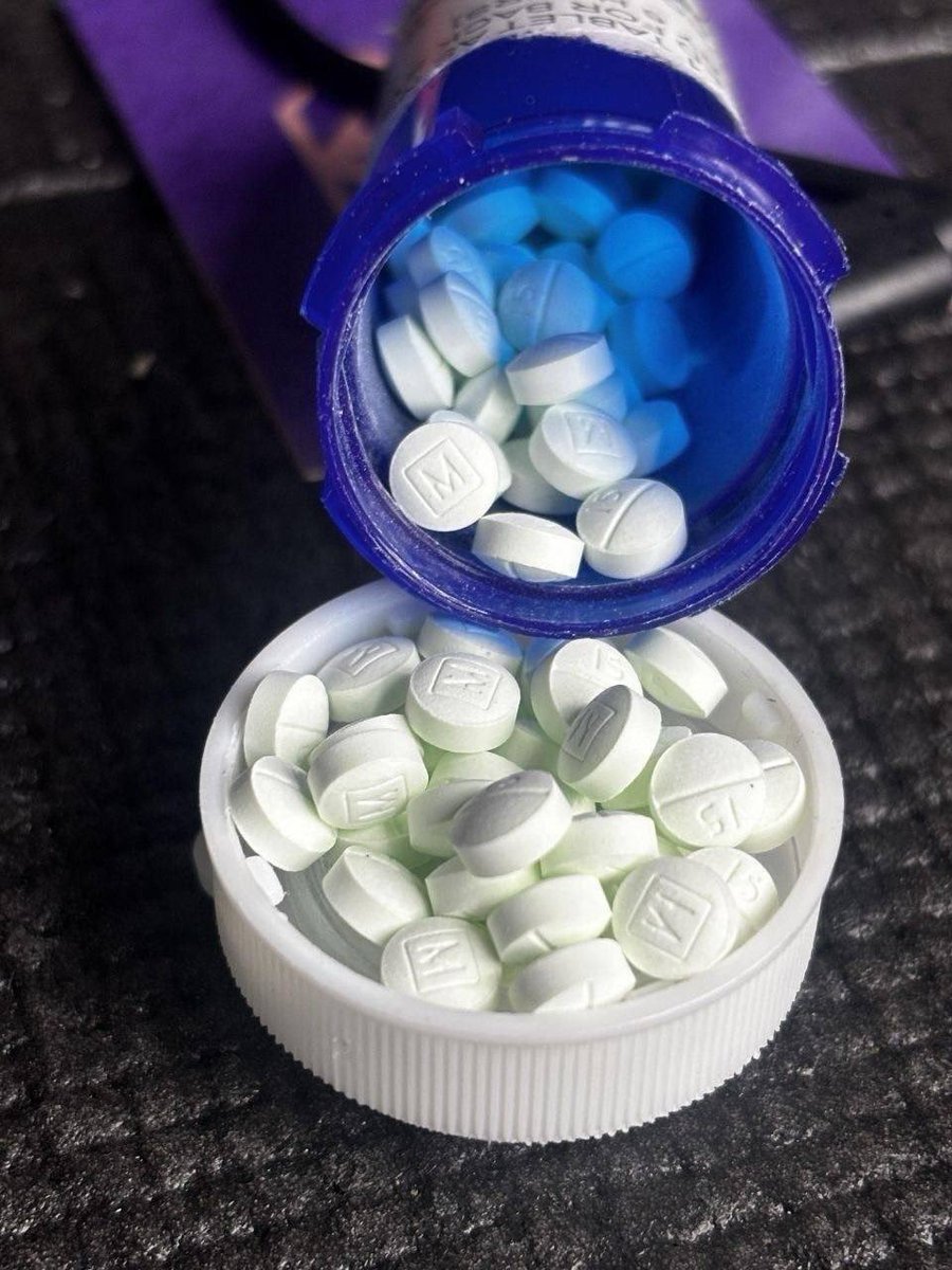 silent_qua's tweet photo. Oxygen and Xanax

Oxygen (10-30 mg) https://t.co/0jE6V4lONl