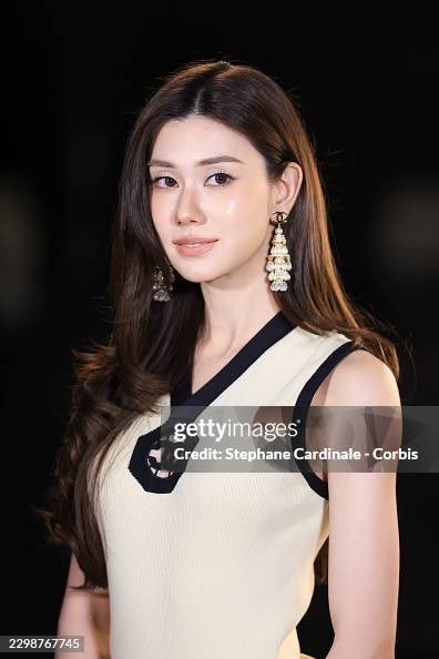 GUMBERBEARH_TH's tweet photo. Face card in Getty

#CHANELSS27xLenaMiu
#LalinaLena #MiuNatsha
#CHANELSpringSummer 
#CHANEL #PFW https://t.co/jdXRgA9kgp