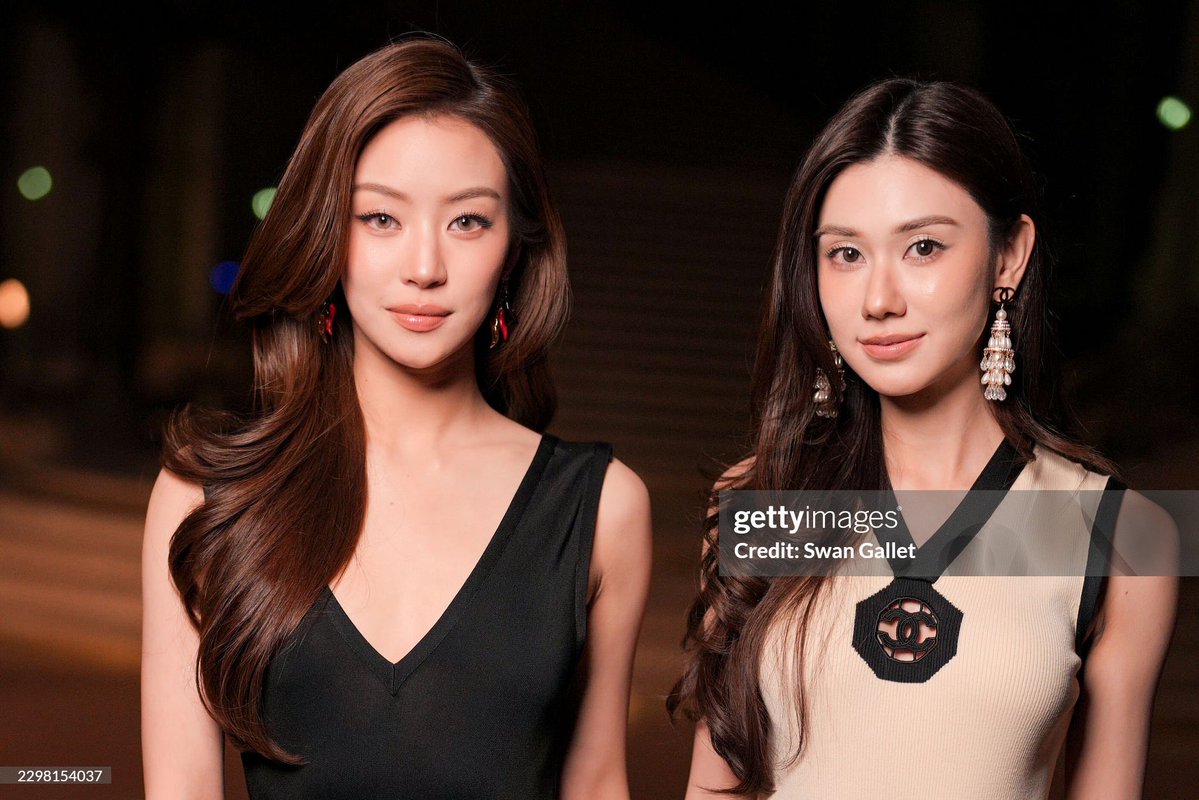 GUMBERBEARH_TH's tweet photo. Face card in Getty

#CHANELSS27xLenaMiu
#LalinaLena #MiuNatsha
#CHANELSpringSummer 
#CHANEL #PFW https://t.co/jdXRgA9kgp