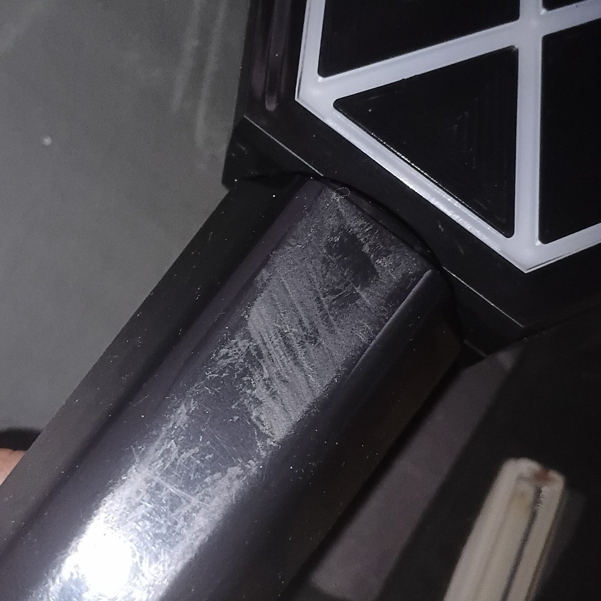 pageofjoanne's tweet photo. Wts lightstick #exo ver1, aku open harga di 170 inc all ( nego santai sampai deal ) ada minus sesuai pict, masih bisa nyala, masih sering aku bawa noraeb. Dom jateng, prefer split pay,  bisa langsung co &amp; kirim hari ini https://t.co/noVuGur2EB