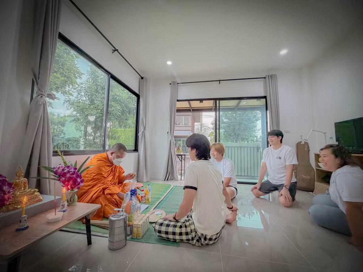 TooJira's tweet photo. 💕ภูมิใจในตัวนุ๊กมากๆน๊า ดีใจที่ได้รักคนที่เก่งทีสุดคนนี้ อีกหนึ่งบริษัทและบ้าน
ขอให้นุ๊กเจริญรุ่งเรือง กิจการบริษัทในเครือทุกกิจการเฮงๆปังเติบโตร้อยล้านพันล้านนะครับ👏🎉คนอะไรเก่งมากๆ ทั้งหล่อ ทั้งเก่ง ทั้งแสนดี✨ #นุ๊กธนดล #NookThanadon #TNDINTERFOOD #TNDRICH https://t.co/rgpT74wbaV