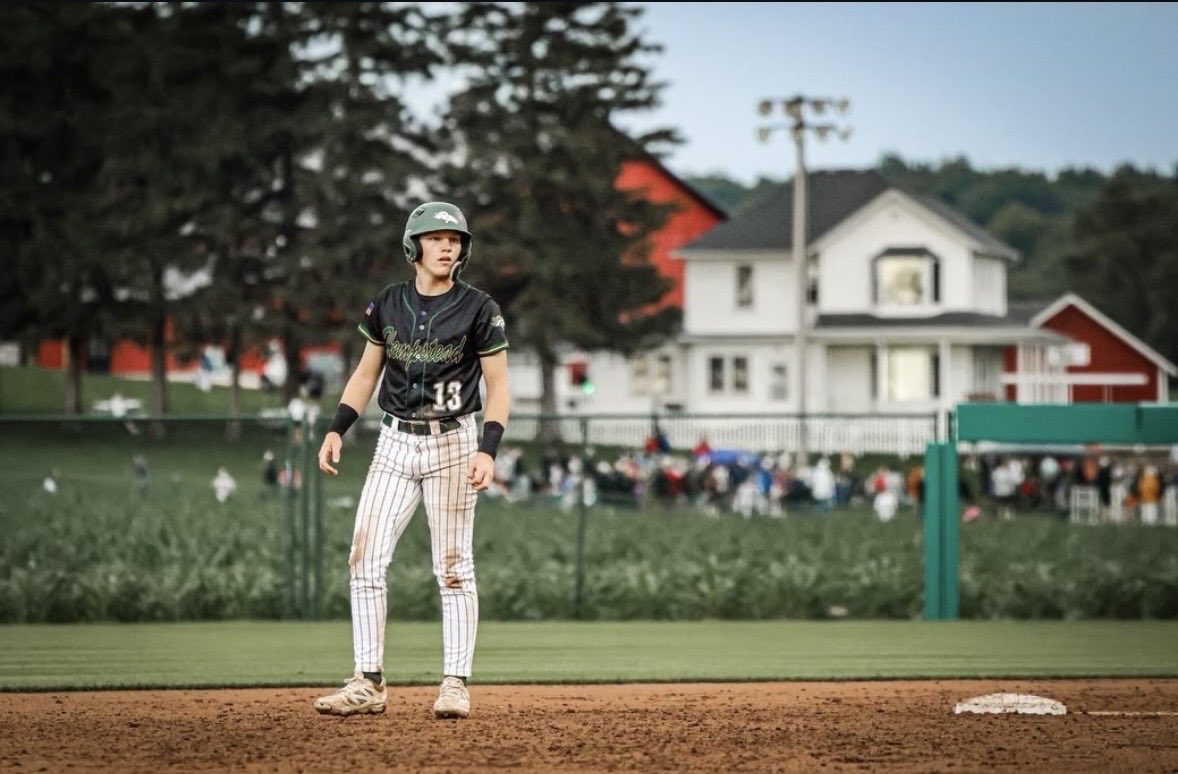 DanielHouselog's tweet photo. Freshman Year Varsity Baseball
Dubuque Hempstead High School | Class 4A
SS | 38 GP | .267 AVG | 28 H | 9 RBI | 19 BB | 15/17 SB

#Recruiting #ClassOf2029 #BaseballRecruiting https://t.co/xeXS23hGSh