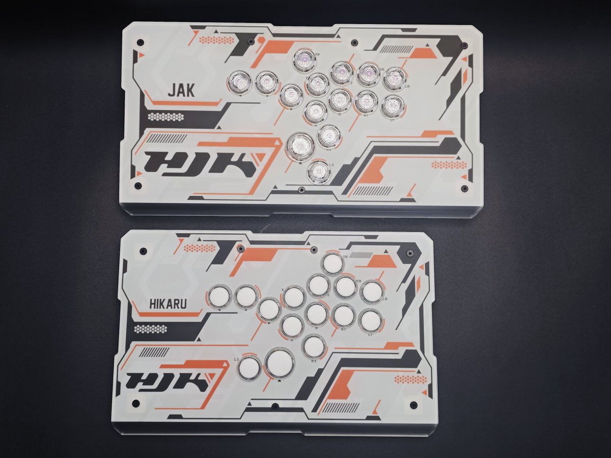 HJKGamingADY's tweet photo. Sometime we just make normal size,but @LordJAK55 said he want the big one,so we remake our box size and make this one for him~#FGC #HJK #HITBOX #MIXBOX #FIGHTSTICK #Streetfighter6 https://t.co/PMR7N1Bazo