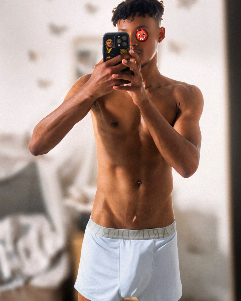 Valoyvaloy24's tweet photo. Que ganas de que me la chupen unas 3 horas🫠👅🍆 https://t.co/b993CWlZPx