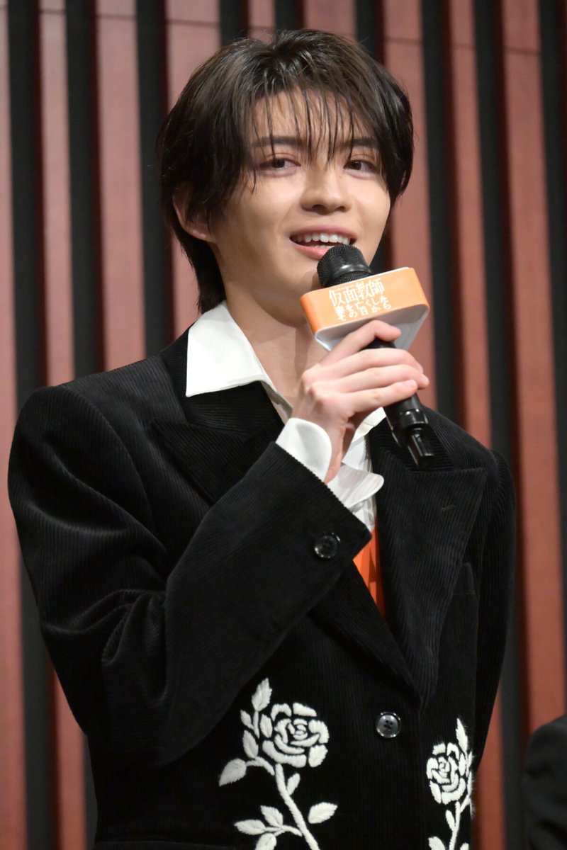 natalie_mu's tweet photo. ◢◤ #ゲンジブ 杢代和人が頼りにする存在は
「家族より長い時間を過ごす」メンバー ◢◤

─ドラマ「#仮面教師」会見レポート📝─
💕“喜怒哀楽ウィンク”ならぬ
🧑‍🏫“喜怒哀楽「先生」”の披露も

⏬詳細・📸撮り下ろしカット25枚
https://t.co/fWfmv7JOEm https://t.co/1S3uRlQUtG