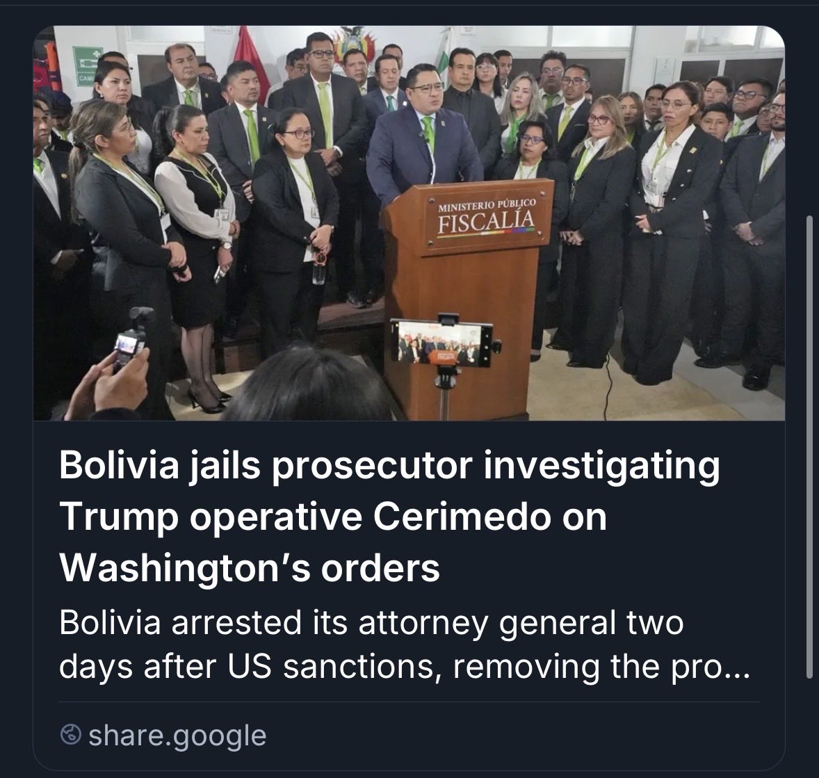 jennycohn1's tweet photo. 👀 In Aug, Fernando Cerimedo—a far right Latin American troll farm operator & ally of Brad Parscale & Roger Stone—was arrested in Bolivia for attempted femicide. But in Sept, the Trump admin accused the *prosecutor* of bribery, triggering his arrest in Bolivia in what some call US interference. 1/