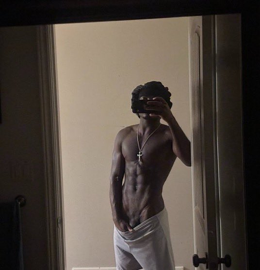 TBandozz_'s tweet photo. sellin content hmu 💰 https://t.co/4080A5Ny5Q