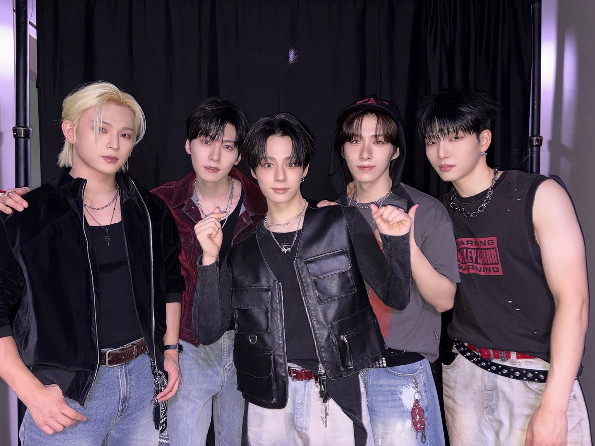 official_ONEUS's tweet photo. https://t.co/aC6wbbo6iO