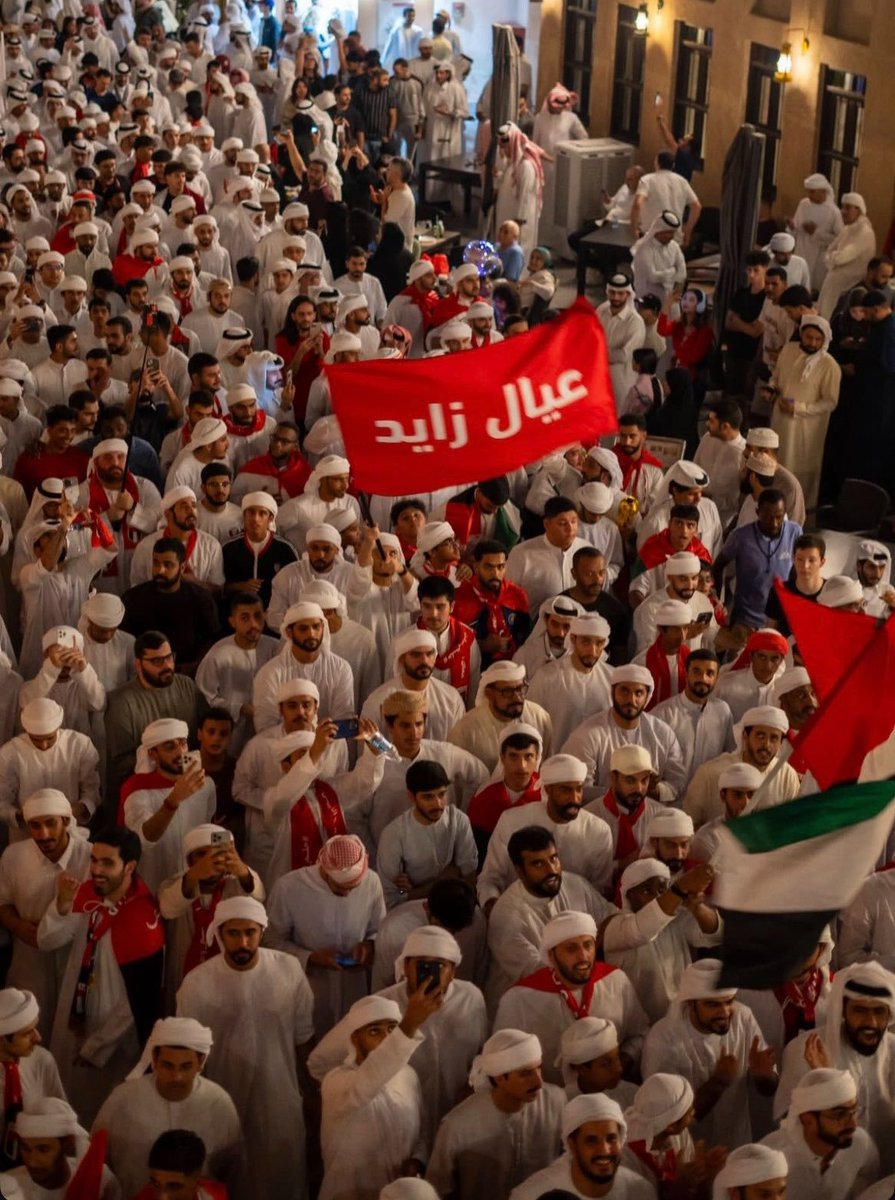 ka4334's tweet photo. يا رب توفيقك للمنتخب اليوم وجعلها فرحة للوطن وعيال زايد https://t.co/QtQ3vI6uzk