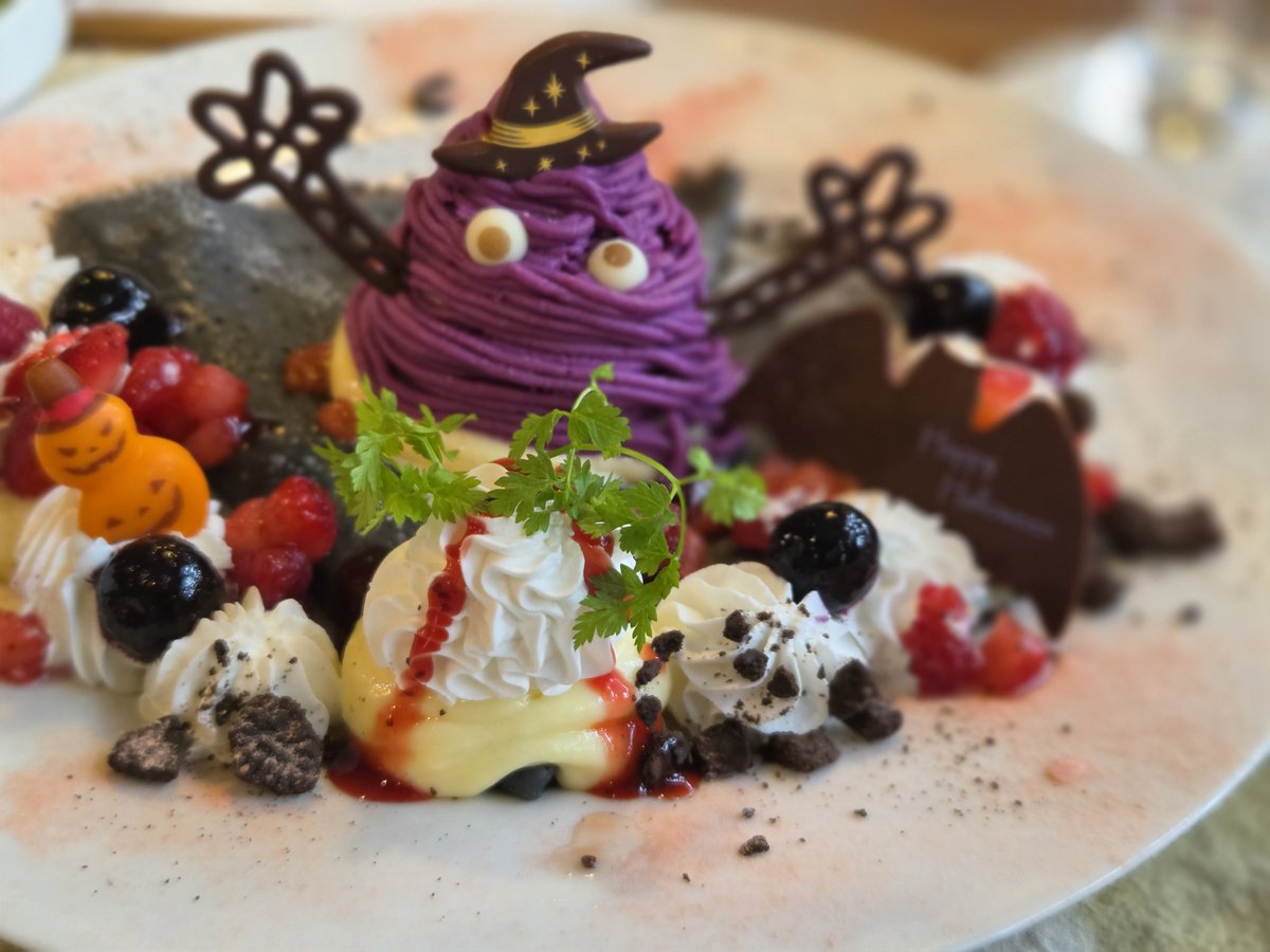 chiffon442's tweet photo. ハロウィンが近づく気配……🎃🦇🕸 https://t.co/irONfNvNuU