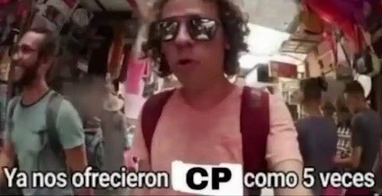 DeadBySalt's tweet photo. 10 minutos después de entrar a ese server: https://t.co/Ws5MIgg4Fn