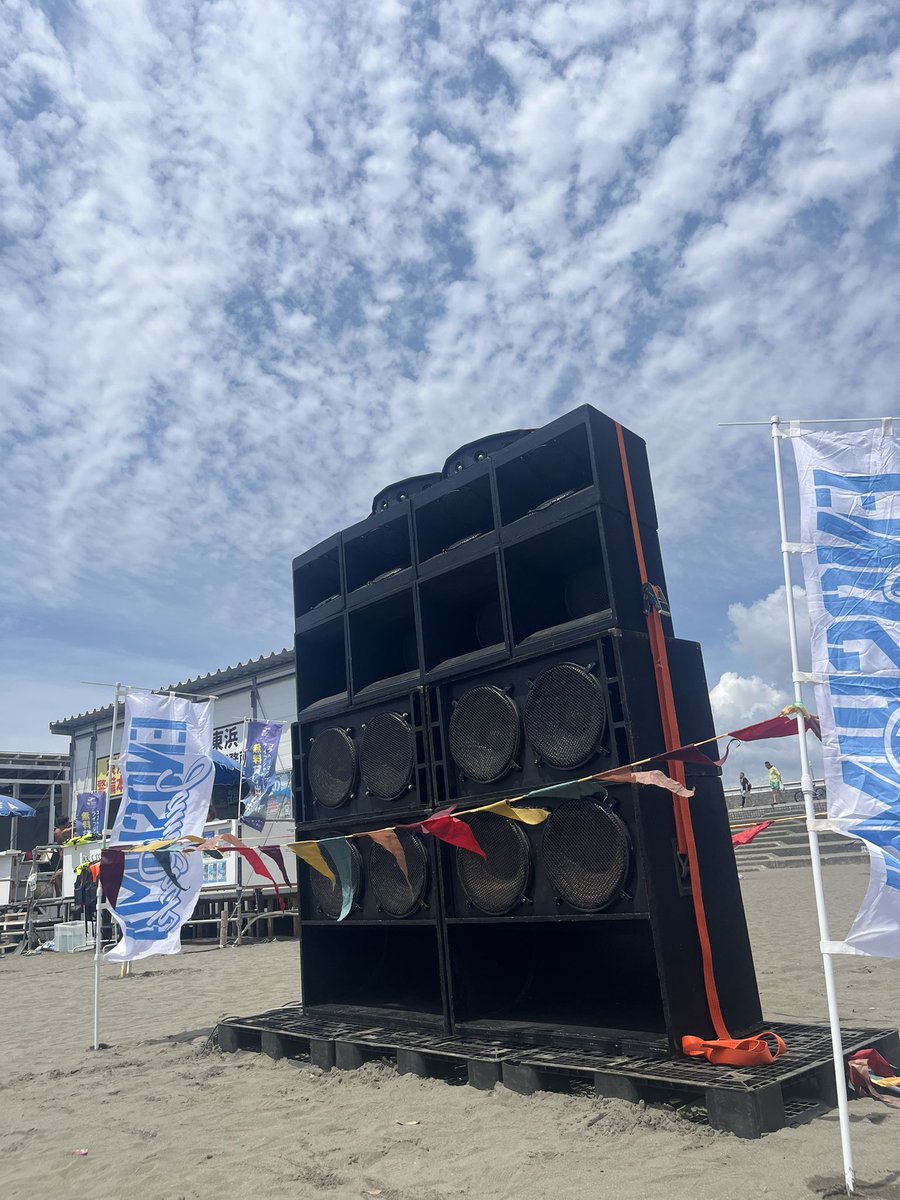 DO_ROCK6's tweet photo. 江ノ島JAM ROCKからの湘南LUV
両日 天気にも恵まれて開催出来たの何年振りだったんだ!? 🙌

海でも街でも湘南最高だ👊
来てくれてありがとう！また遊ぼう!! https://t.co/lD2y3P3B4F
