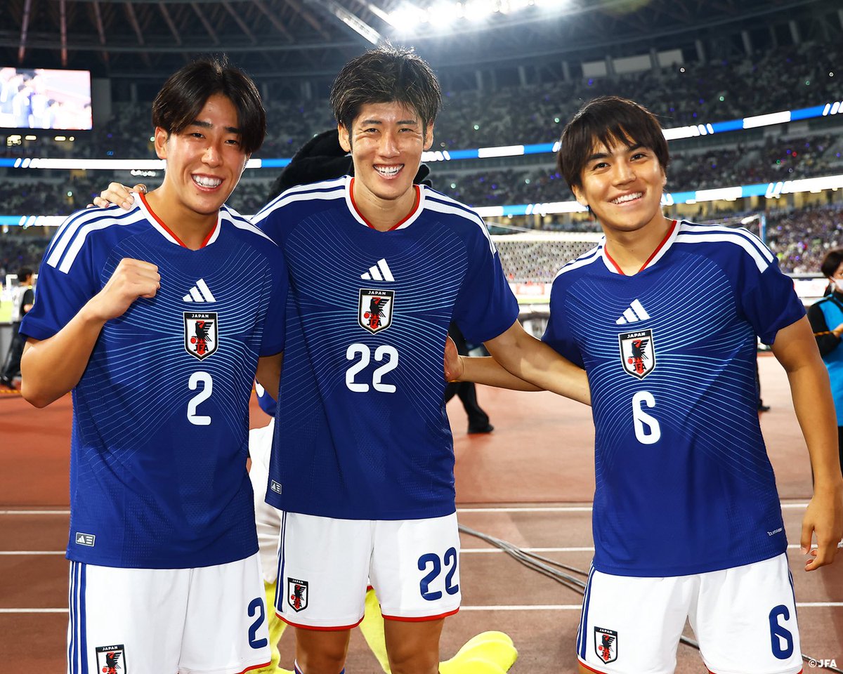 jfa_samuraiblue's tweet photo. 🏹💜

中野就斗 × 荒木隼人 × 田中聡

#サッカー日本代表 https://t.co/UpSFX4V0QC