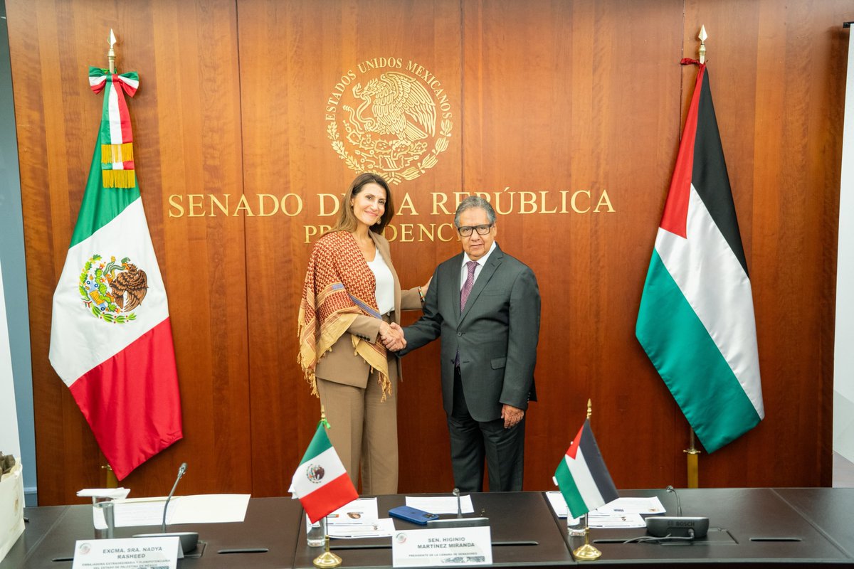 PalestineMX's tweet photo. La Embajadora Nadya Rasheed sostuvo un fraternal encuentro con el Senador Higinio Martínez, Presidente del Senado de la República @senadomexicano

Agradecemos profundamente su cálida recepción y la oportunidad de fortalecer los lazos de amistad entre México y Palestina. 🇵🇸🇲🇽 https://t.co/LL3SCaRxsA