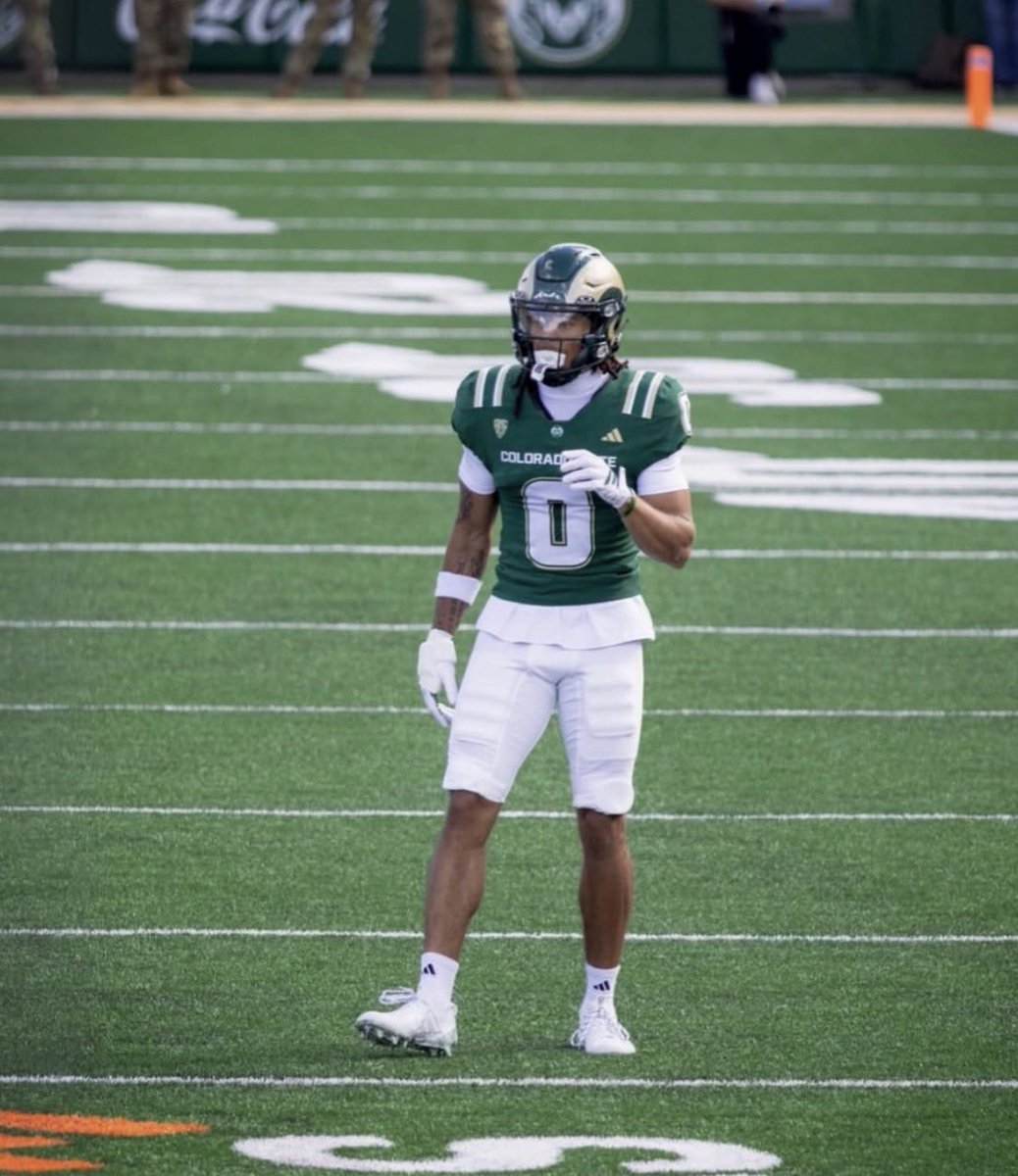 DashJones2_'s tweet photo. Thank you to General Manager @Alex_Collins91 for re offering me today to @CSUFootball . βHe said the varsity film pops like itβs supposed to.β π
Grateful ππ½
#DashJones
#DashIsland π΄π
#DashMoney π°
#HeirFootball π
#FWFB π¦
https://t.co/yQsnJF0N3d