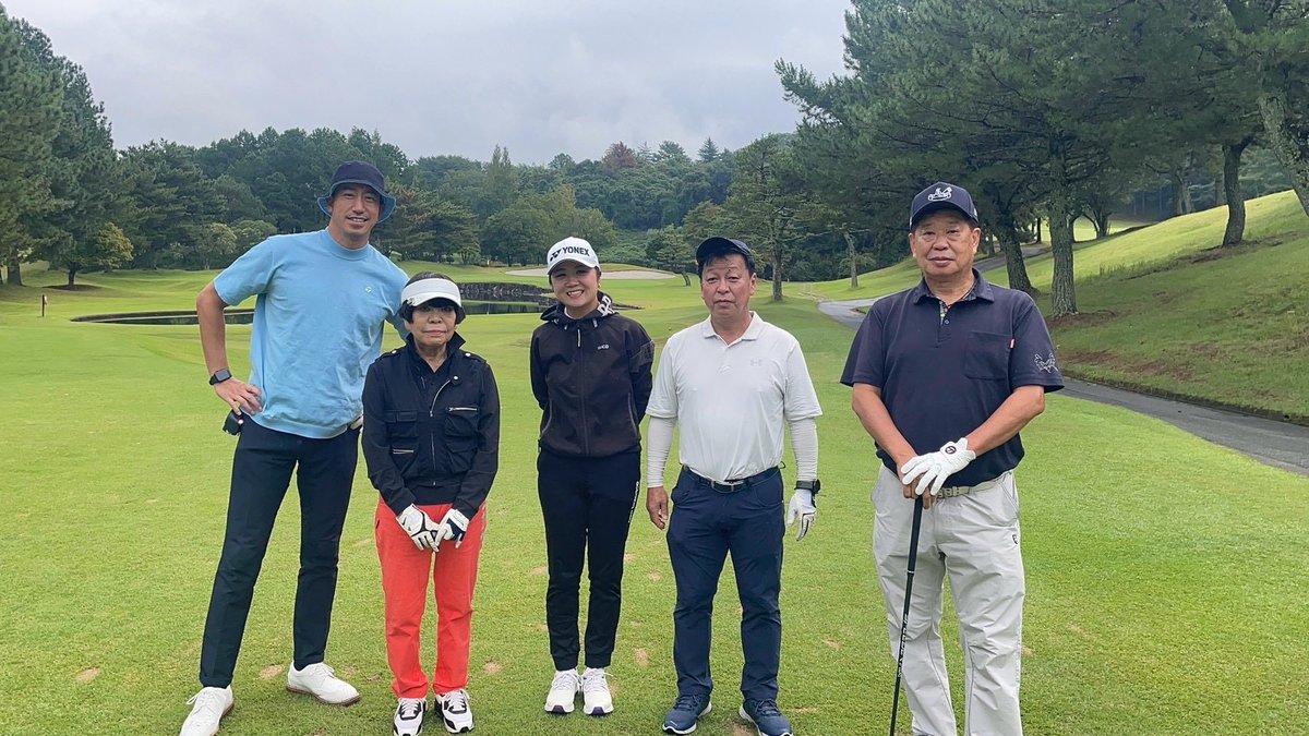 FCosakaOfficial's tweet photo. ⛳️ 第4回 FC大阪ゴルフコンペ開催！

10月5日（月）、太平洋クラブ六甲コースにて「第4回 FC大阪ゴルフコンペ」を開催しました！
当日は、FC大阪のパートナー企業の皆さまをはじめ、22組86名の皆さまにご参加いただきました。
ゴルフを楽しみながら、普段のホームゲームやビジネスの場とはまた違った雰囲気の中、参加者の皆さま同士で交流を深めていただく機会となりました🤝
ご参加いただいた皆さま、そして開催にご協力いただいた皆さま、誠にありがとうございました！

📸当日の様子はこちらから
https://t.co/OHQzhY22Mg

これからもFC大阪は、パートナー企業の皆さまとのつながりを大切にしながら、さまざまな交流・共創の機会をつくってまいります。

#FC大阪
#fcosaka
#ゴルフコンペ
#鍛錬