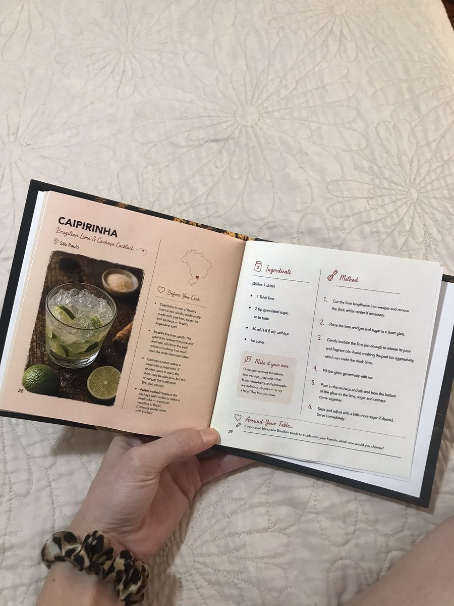 maytwittaa's tweet photo. @mheesbunny @lmsystar Eles vão dizer isso depois que descobrirem que eu fiz um livro de receitas pra Mhee e uma delas é a caipirinha hahha https://t.co/lz7sgDAezN
