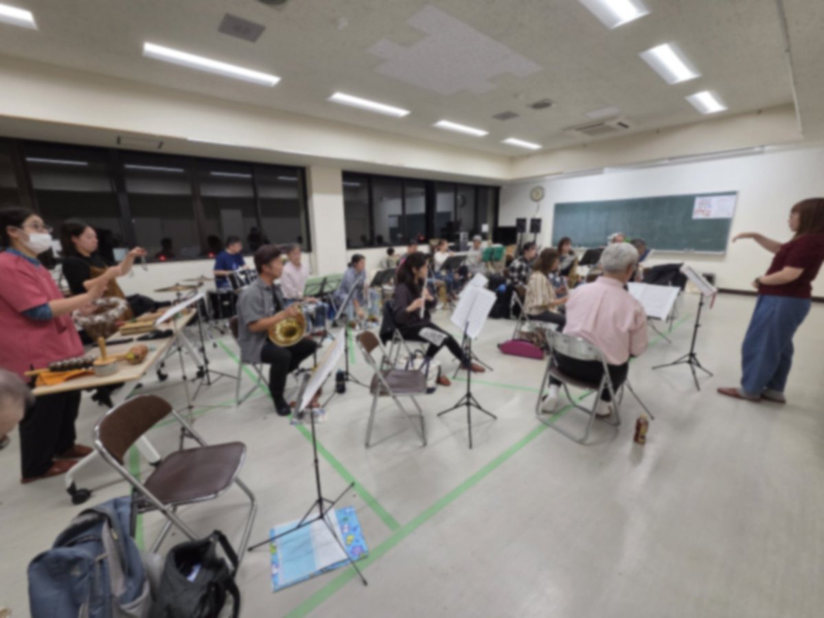 sbc1975's tweet photo. 先週も練習でした！
11月1日に茂原市文化祭に参加予定でしたが、千葉豪雨及び台風25号による影響により、今年の茂原市文化祭は中止となりました。
被災された皆様に、心よりお見舞い申し上げます。
一日も早い日常の復旧を心よりお祈り申し上げます。
SBCは12月の演奏会に向けて頑張っていきます💪✨️ https://t.co/tpctAExwDE