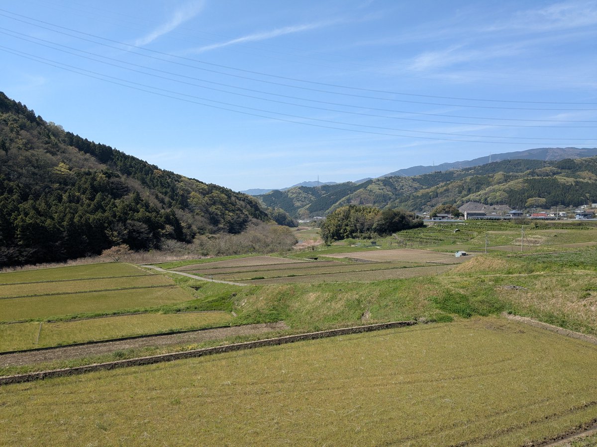 kawai_shimanami's tweet photo. 瀬戸内海の風景から少し離れて、少し山あいへ。里山の風景の中のサイクリングも気持ちがいいです。 https://t.co/hlLXEJCsPs
