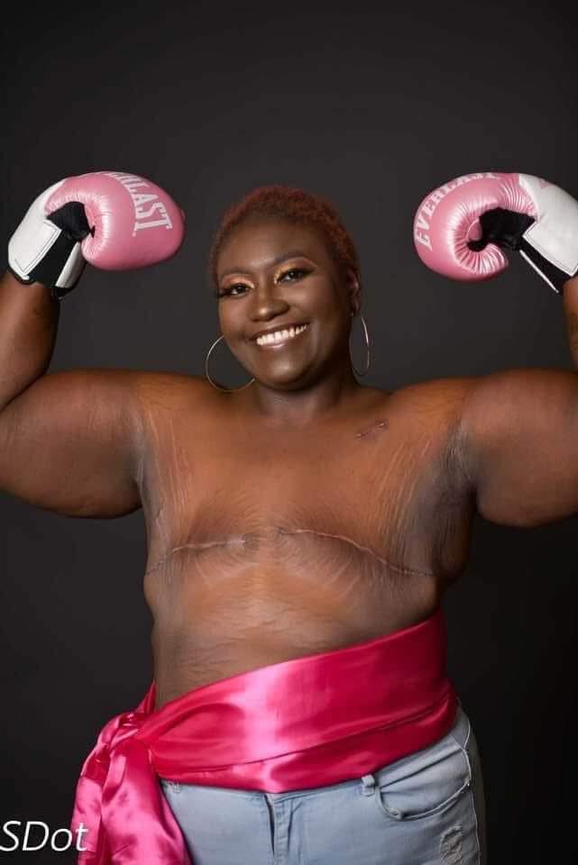 _mrahenkorah's tweet photo. She survived breast cancer don’t hold back on the congratulations 🎊 https://t.co/dDr6SwyD80