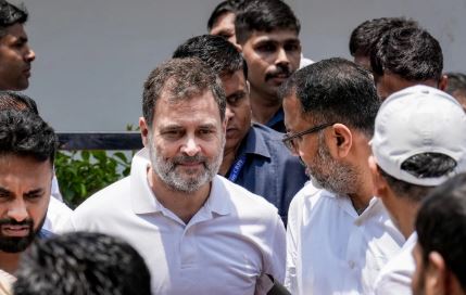 outlookhindi's tweet photo. चुनाव सबंधी ‘अनियमितता’ के खिलाफ विपक्ष का मार्च, संसद से निर्वाचन सदन तक जाएंगे सांसद
https://t.co/MLht2jtS9t
#Opposition #Parliament #NirvachanSadan #March https://t.co/PohTKypipy