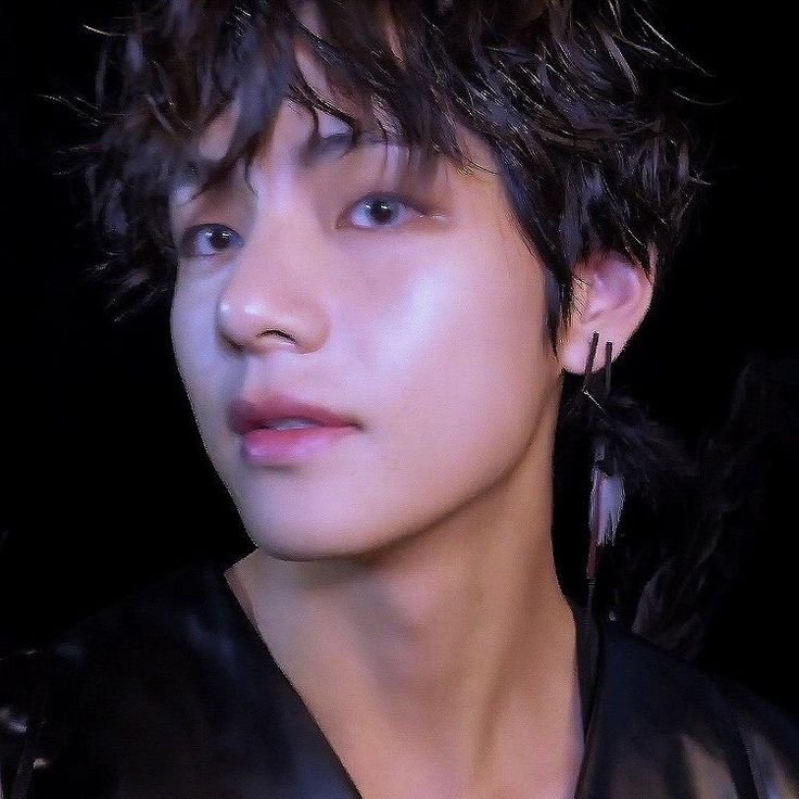 thvaesthetics's tweet photo. pretty dangling earrings https://t.co/82N39GFB3G