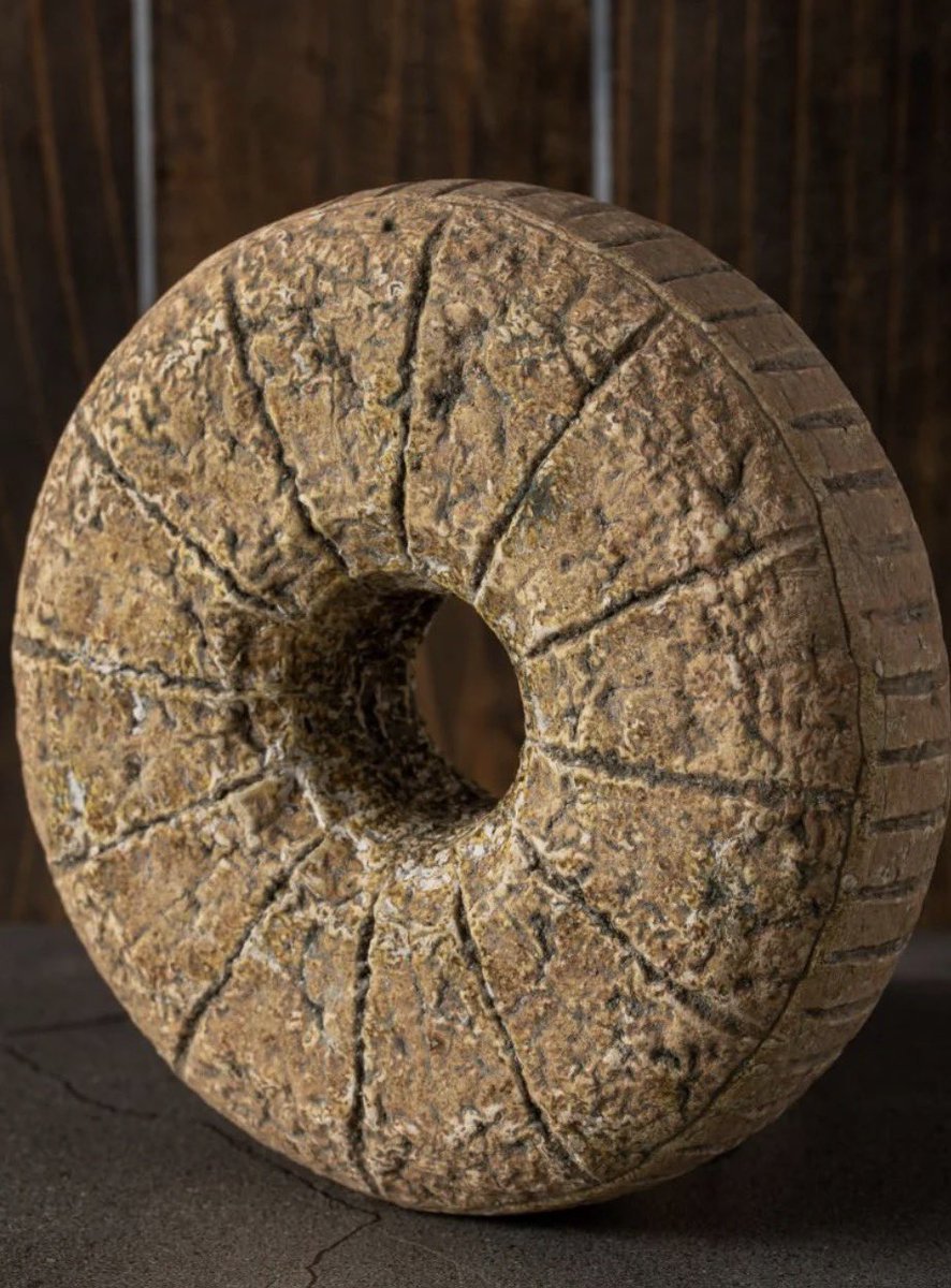 bsajith1's tweet photo. Did you know India has a cheese named #Konark!!
PM Narendra Modi gifted Swiss President Guy Parmelin three Indian cheeses - one of them being Konark.
Inspired by Odisha’s iconic Konark Sun Temple, the cheese’s wheel-shaped design reflects its famous chariot wheels.
Made by Mumbai-based Eleftheria Cheese, Konark won Gold at the World Cheese Awards 2023 and Silver in 2025.