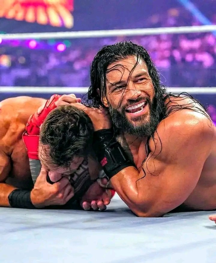 BunseHeike's tweet photo. @WWE @RealLAKnight 1.2.3 GOOD NIGHT 
LA KNIGHT . NO ONE 
CAN PIN OUR TRIBAL CHIEF 
GOAT 💖☝️ ALONE . https://t.co/qrHSDT8LQN