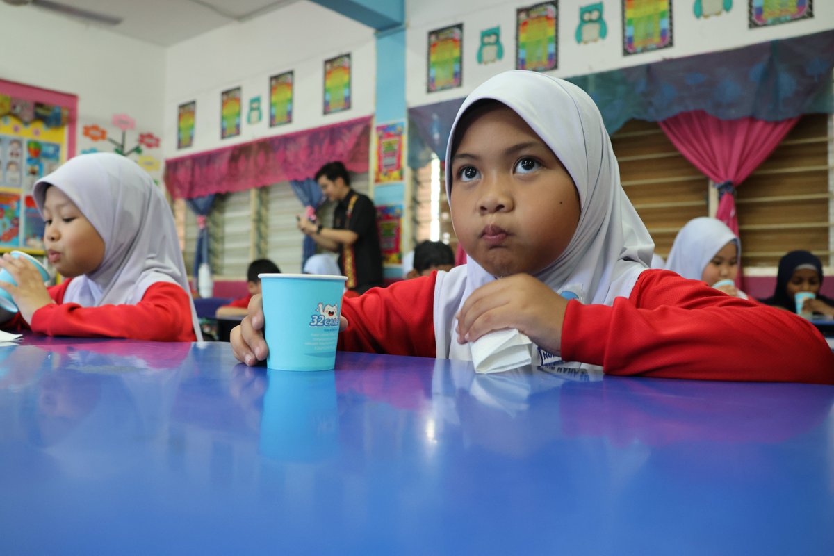 WHOWPRO's tweet photo. Twenty countries and areas across the Western Pacific and South-East Asia are accelerating action to expand access to essential oral health care.

At the 16th Asian Chief Dental Officers Meeting in Kota Kinabalu, Malaysia, countries reached the midpoint of the 100-Day Sprint — refining essential oral health benefit packages, addressing implementation bottlenecks and advancing practical solutions to integrate oral health into universal health coverage.

Read the press release here: https://t.co/ddsJFRV6ME