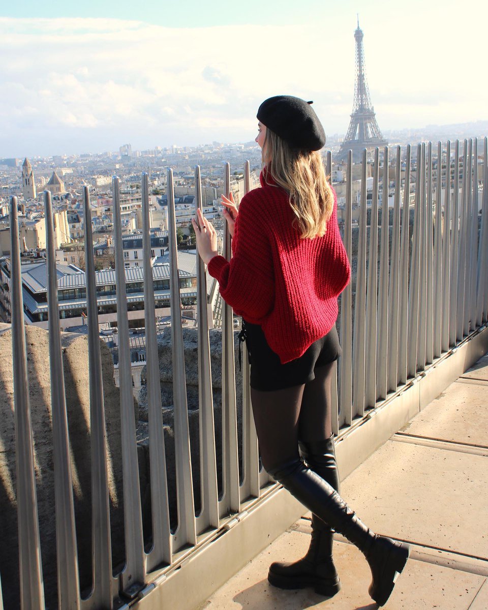 MaryseHeart's tweet photo. Beret on, worries off. Let’s explore! 🎨✈️ https://t.co/cZxBRePfwB