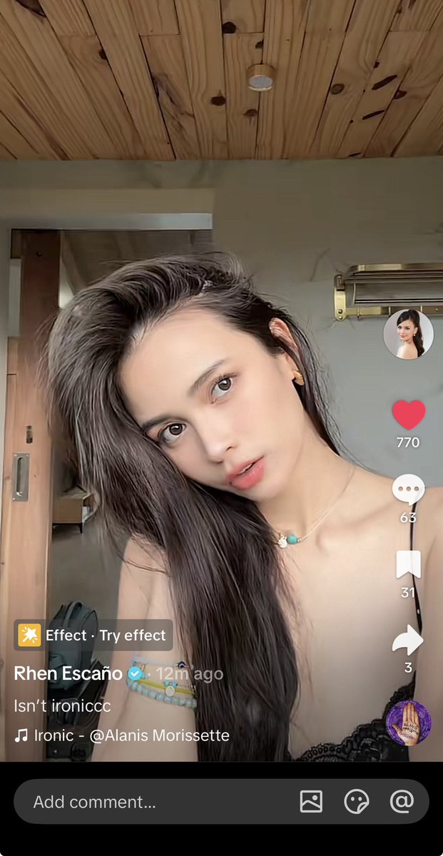 Jst_aria's tweet photo. Grabe naman ang face card mowm @realrhen https://t.co/N0M3fIm0rM