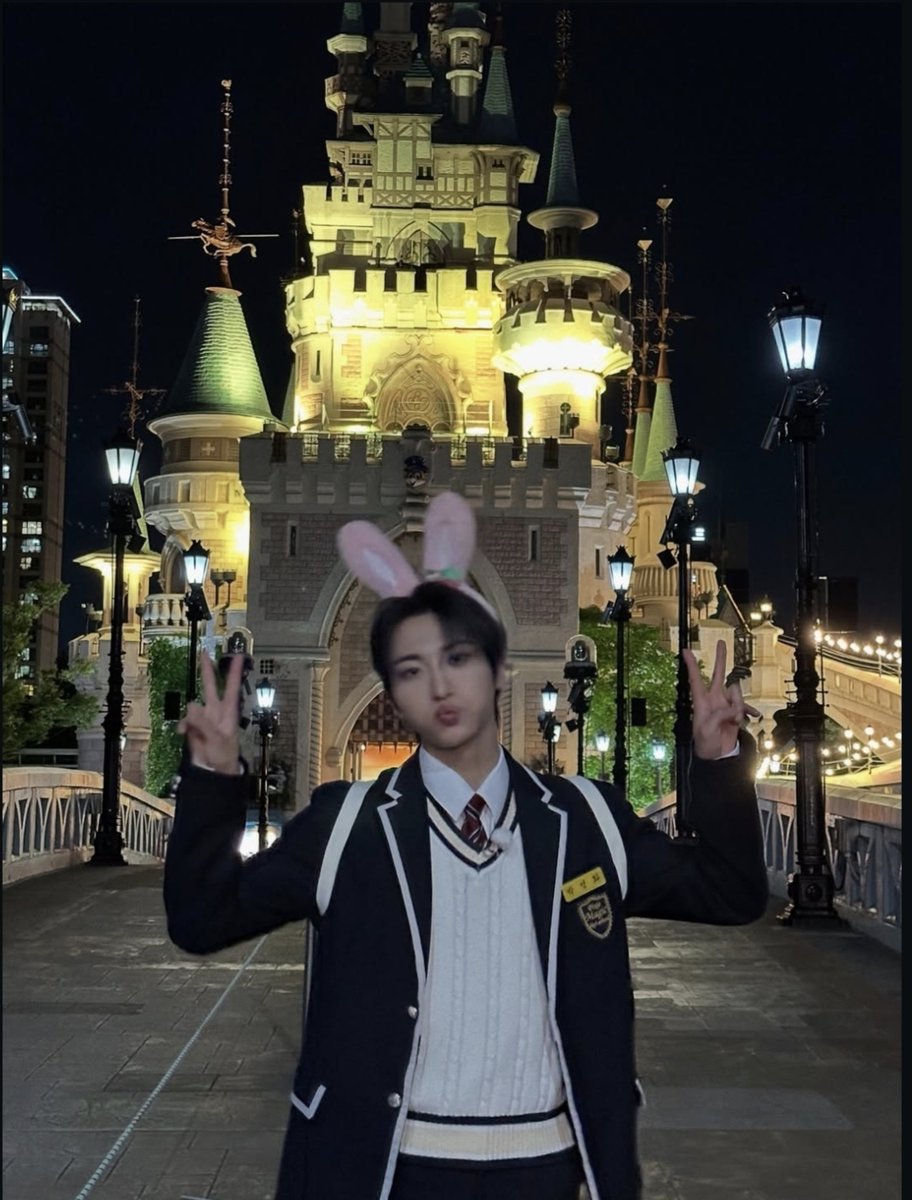 8ollata1a's tweet photo. 이 순간에 빠져들어 https://t.co/3OZCM5wNax