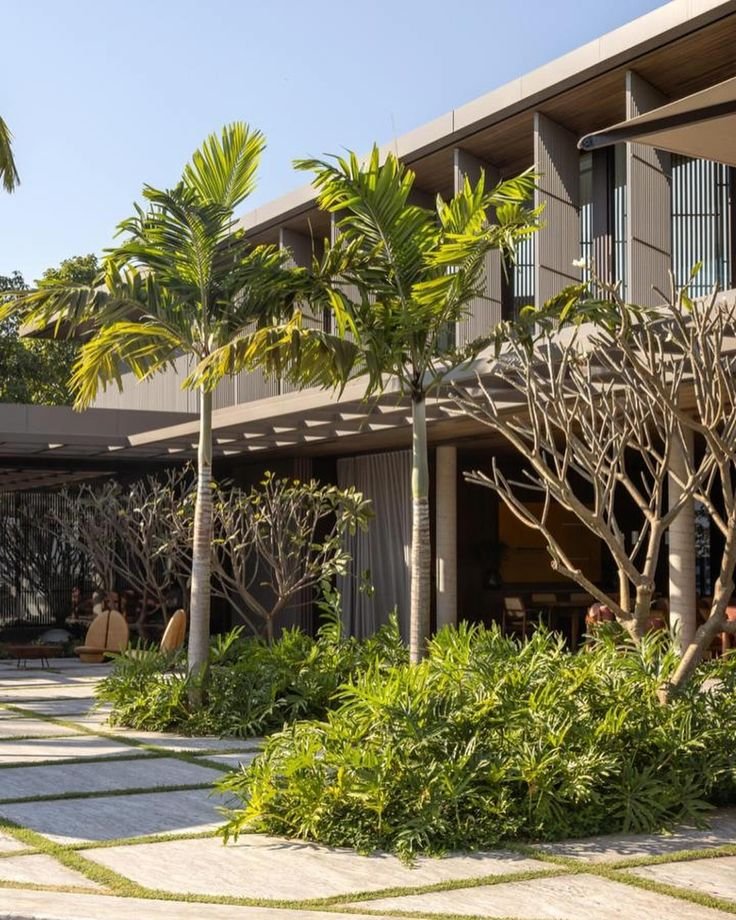 _OvalDesigns's tweet photo. Contemporary doesn't have to mean climate-blind.

You can have:

Clean lines
Large openings
Modern materials
Minimalist interiors

And still use:

Shading
Courtyards
Deep eaves
Landscape
Cross ventilation

Modern + climate-responsive can coexist.

Design sustainably today🌿 https://t.co/FXkUFooaFY