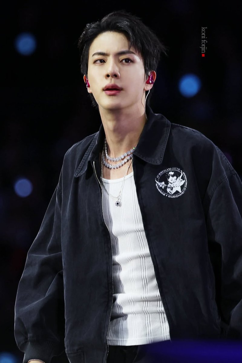 erimoon_1128's tweet photo. @so240bhs #방탄소년단진 #JIN #BTSJIN #진 https://t.co/U13KcoqK3L
