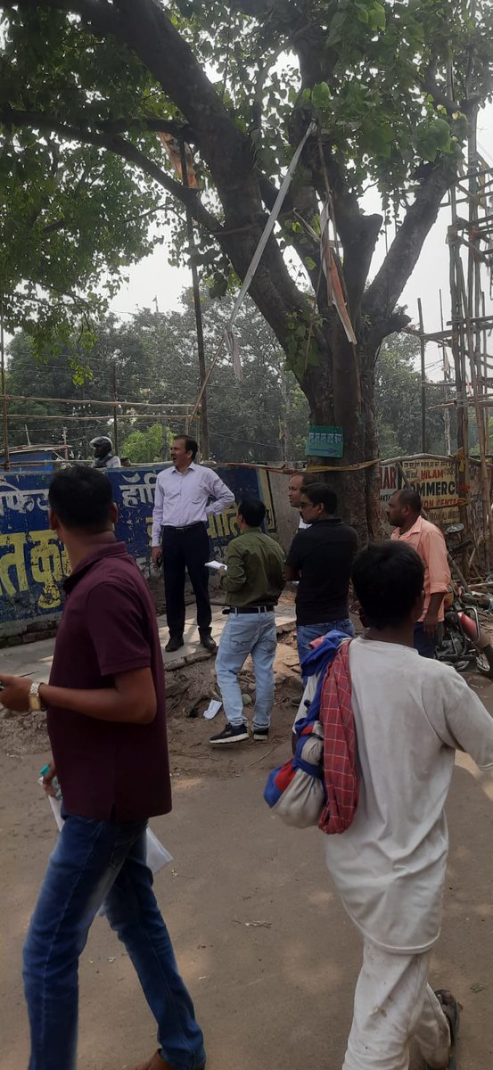 ESD_GARDANIBAG's tweet photo. ⚡️Ensuring a safe and illuminated Durga Puja! 
The General Manager of PESU led a comprehensive inspection of major Durga Puja pandals of ESD Gardanibagh to review safety standards and power infrastructure.
PESU is working round-the-clock to guarantee uninterrupted power supply https://t.co/41D2wpUP4K