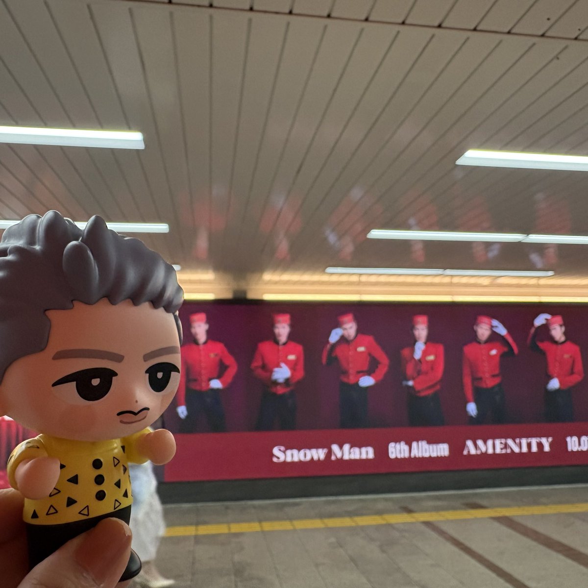 love_me_ai's tweet photo. 私のタイムトラベラーズワイフが終わってしまった😭さて帰ろう。
すでにヘンリーが恋しい。東京の劇場とはサイズも演出も少し変わり、日に日に世界観に夢中になった本当に素敵な作品だった。
でもなんばの看板も見に行けたし、家に帰ればアルバムもカラシトも届いてるんだ‼️幸せ🥰

#岩本照
#SnowMan https://t.co/ULMoMXVlIq