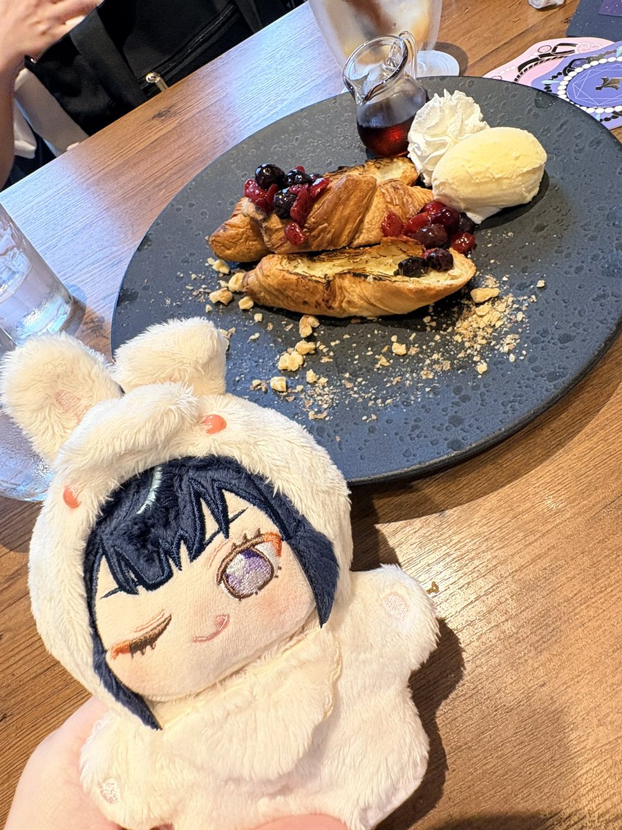 Kanirika_04's tweet photo. 久々🏷️失礼いたします‼️
呑気に、楽しくお絵描きしてぬいが好きな🧭Pです！
同担、他担大歓迎です‼️💞♡orRTで気になった方お迎えに行きます～‼️よろしくお願いします✨
#あんスタ絵描きさんと繋がりたい 
 #あんスタ好きな人と繋がりたい https://t.co/5GkbK4h7hF