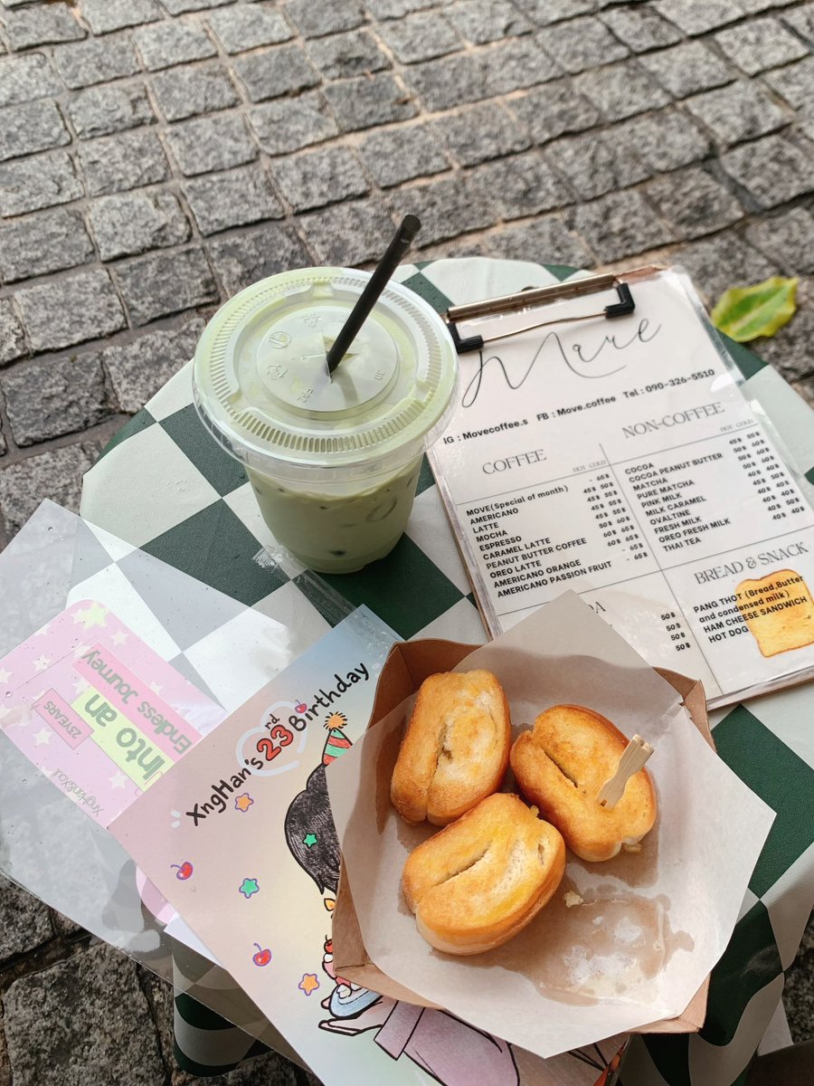 bagelpm_'s tweet photo. แอบกระซิบ 🤫🥤
ยังเหลือแจกอยู่นิดหน่อยนะคับ ใครแวะมาก็กระซิบกับทางร้านได้ เผื่อยังทันน้าา 🫶🏼💙

⏰ 10:00 AM – 6:00 PM
📍 https://t.co/8oYLl9UaXO — MRT สนามไชย Exit 1 (@มิวเซียมสยาม)

📸 : #XngHan23rdLoading

#XngHan_Xoul #XngHan #スンハン #ซึงฮัน https://t.co/3DQCkdnhvf