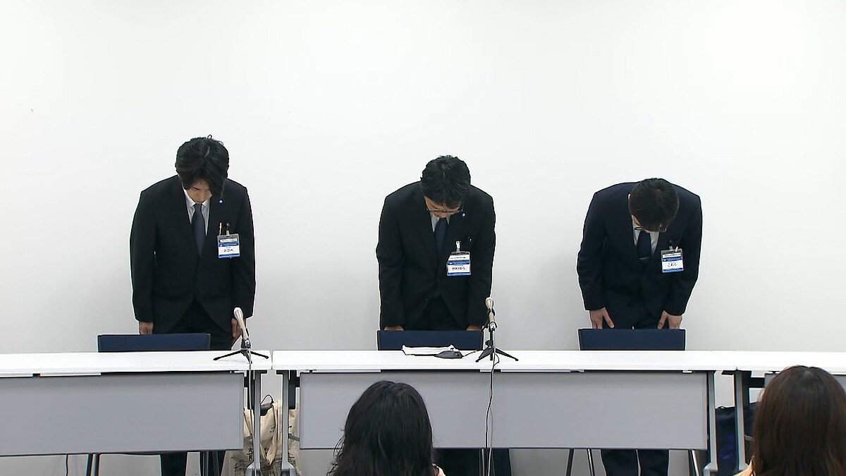 livedoornews's tweet photo. 【会見】放課後クラブで児童約50人が盗撮被害、男性元職員が男子トイレで撮影された画像と動画を所持 横浜
https://t.co/ehpa4QbA0L

2026年5月に児童の保護者から相談があり、警察が捜査したところ、男性職員がクラブで盗撮したとみられる画像と動画を複数持っていたことが確認されたという。 https://t.co/tYQc5lX84J