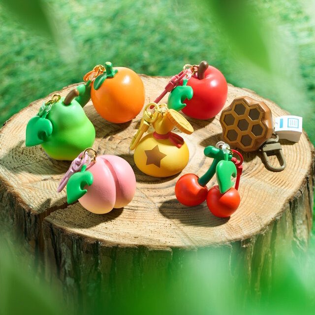 k42wKKihKBGTvXv's tweet photo. 2026年10月発売最新ガシャポン
どうぶつの森 めじるしアクセサリー
発売時期2026年10月 第5週 

8月発売中ガシャポン
つながリングチャーム どうぶつの森

9月29日から販売中ガシャポン
「フルーツキーホルダーコレクション」 
NintendoTOKYO/OSAKA/KYOTO/FUKUOKA

#最新情報　#カプセルトイ https://t.co/flHojWtc6x