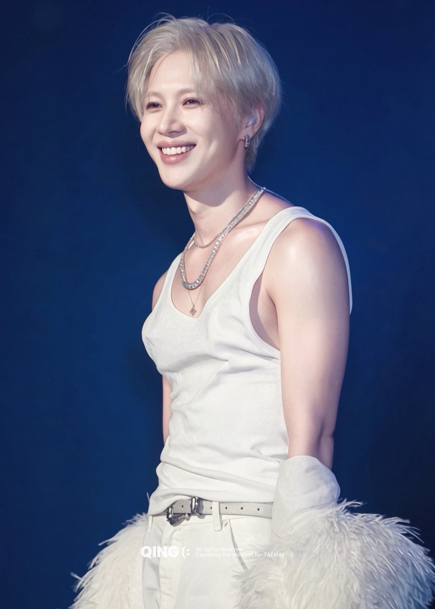 ohberrybomb's tweet photo. 고양이 빼꼼🐱

#태민 #TAEMIN #泰民 #テミン 
#TAEMIN_LiMiNal 
#TAEMINWORLDTOUR https://t.co/Cj6sBByWdg