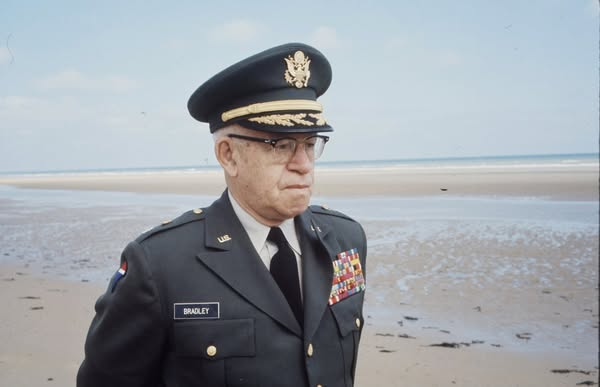 ustonymc's tweet photo. The last living five-star General, Omar Bradley, looks over Omaha Beach during the 25th anniversary of the D-Day landings, June 1969. https://t.co/ZW0wIGSzeT