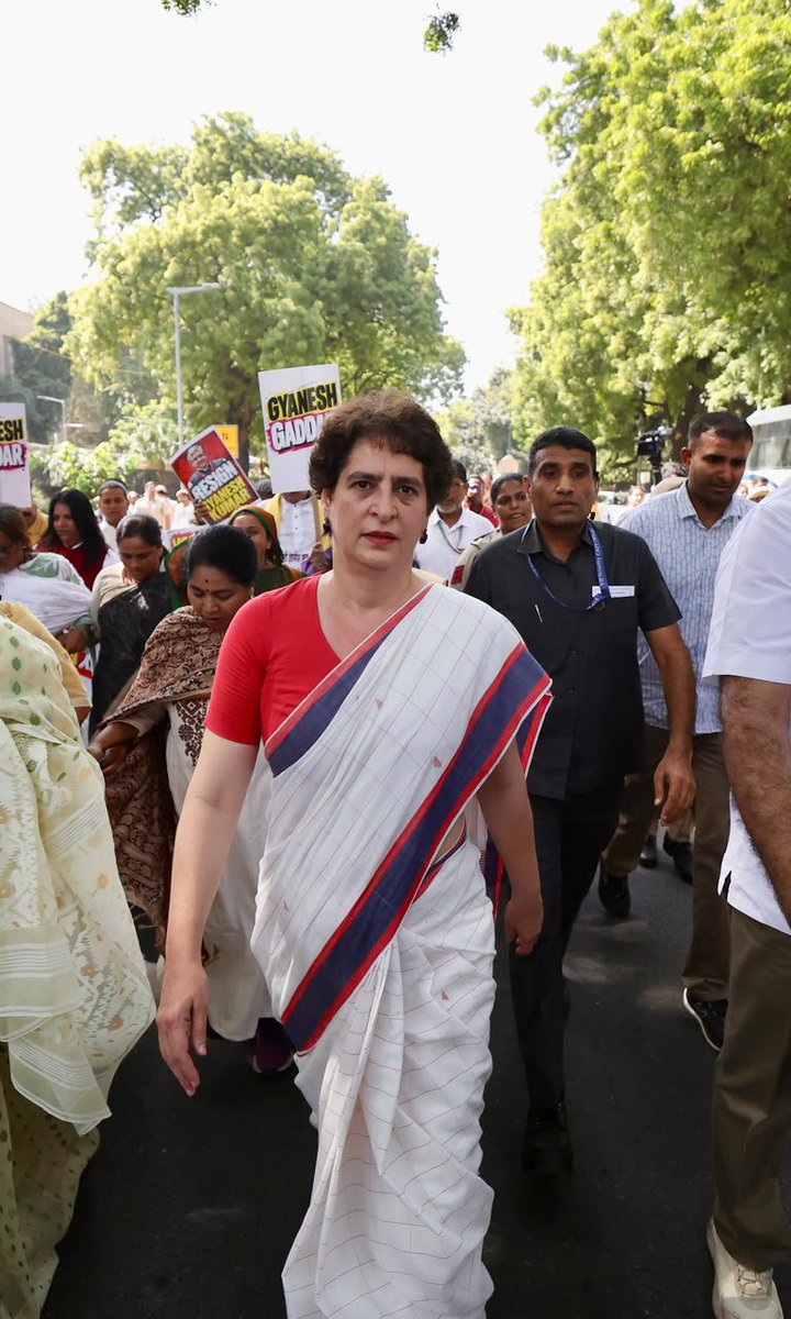 JVSinghINC's tweet photo. हम लोकतंत्र के प्रहरी हैं...
ज्ञानेश कुमार इस्तीफा दो!
वोट चोरी के खिलाफ, लोकतंत्र बचाओ मार्च
📍 दिल्ली https://t.co/YmYo6KTCLT