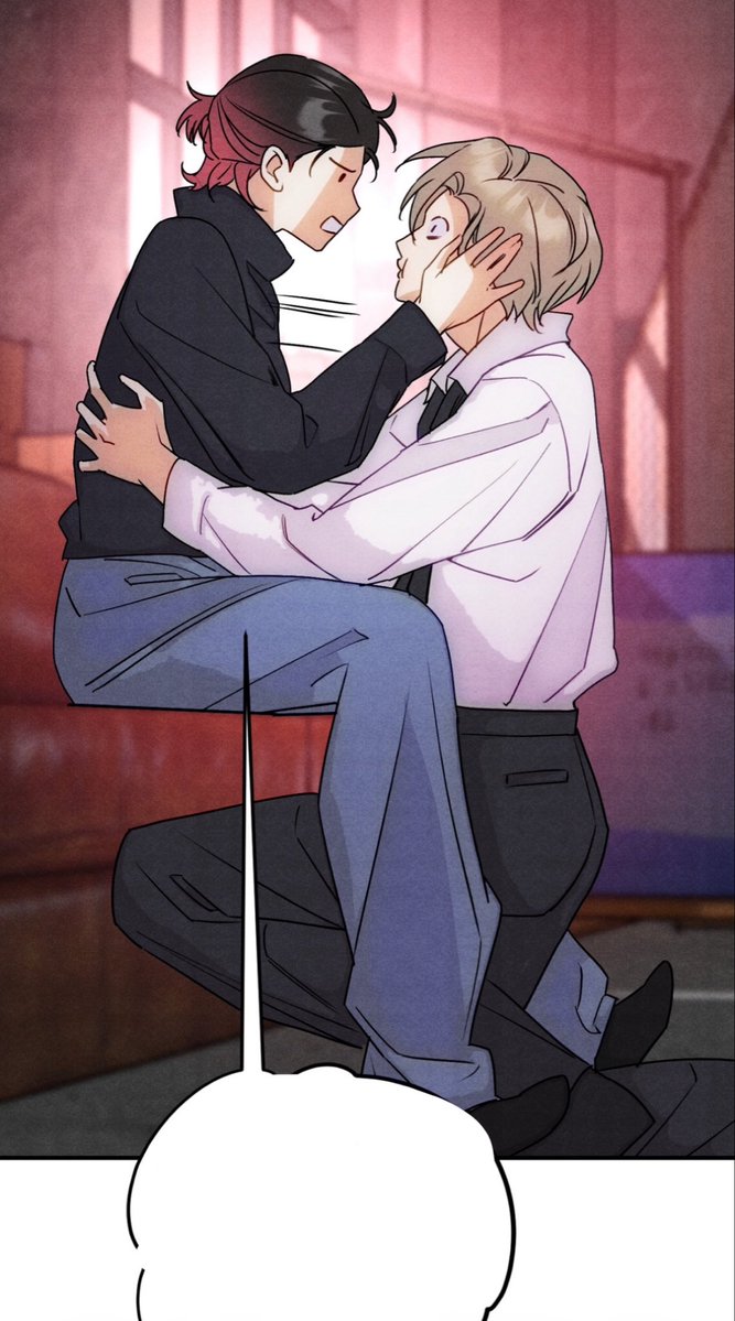 Pinkunicorn_02's tweet photo. The way he got down on his knees for his omega. 🤍 >>>>>>>>>>> 🥹💞 https://t.co/Pf0VFnThnW