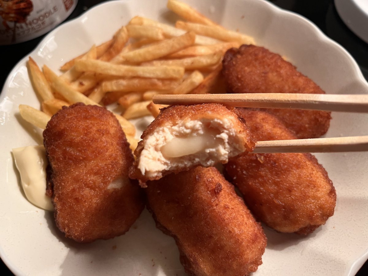 _unichu's tweet photo. 今日食べたもの、あまりにも有罪 https://t.co/vjHPEng3iY
