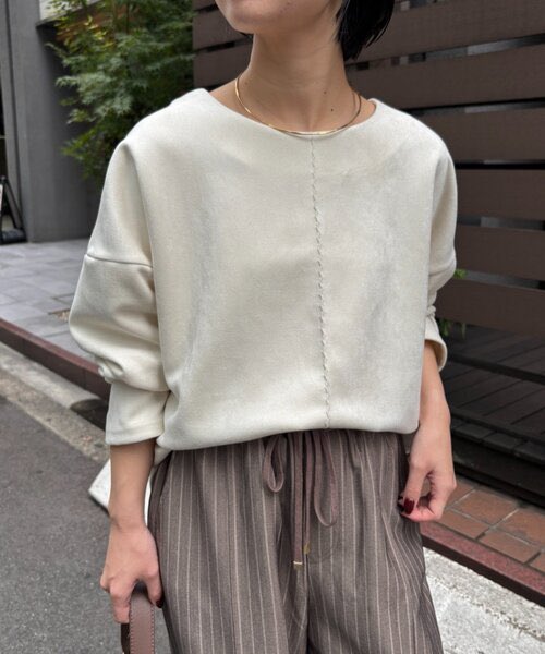 ggojena's tweet photo. ZOZOTOWN

【バックファスナースエードカットソー】

フロントのステッチとバックファスナーが、シンプルな中にjenaならではのこだわりを感じさせるデザイン🙂‍↕️✨

今、お気に入り急上昇しているアイテムです◎

https://t.co/746UFRVUeq https://t.co/eus7MqkFVj